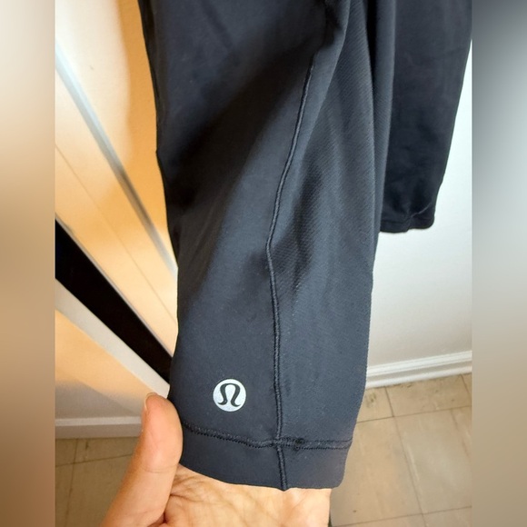 Lululemon Black Cross Back Tank - Picture 4 of 5